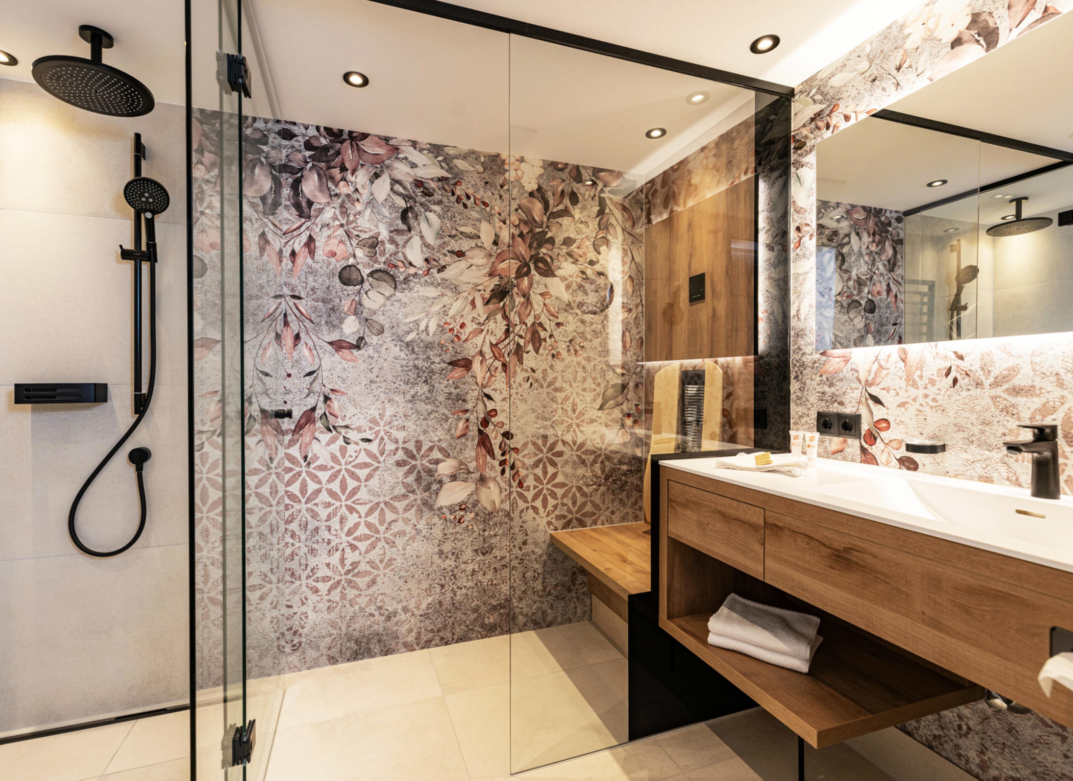 carta da parati bagno hotel
